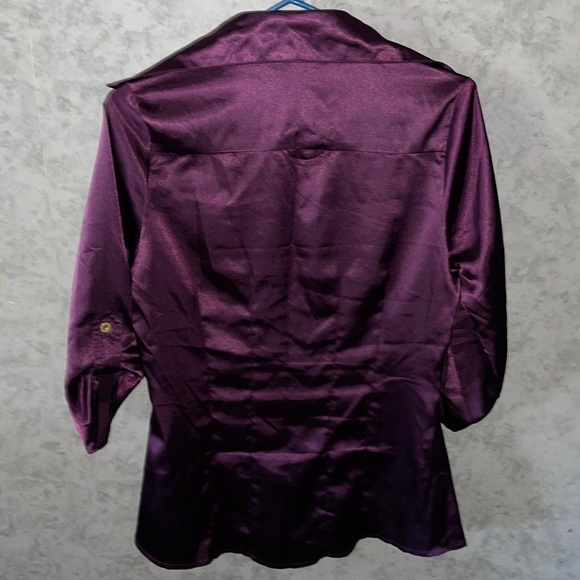Purple Satin 3/4 Sleeve Tailored Gold Button Down Blouse w/ Pockets - Picture 7 of 8